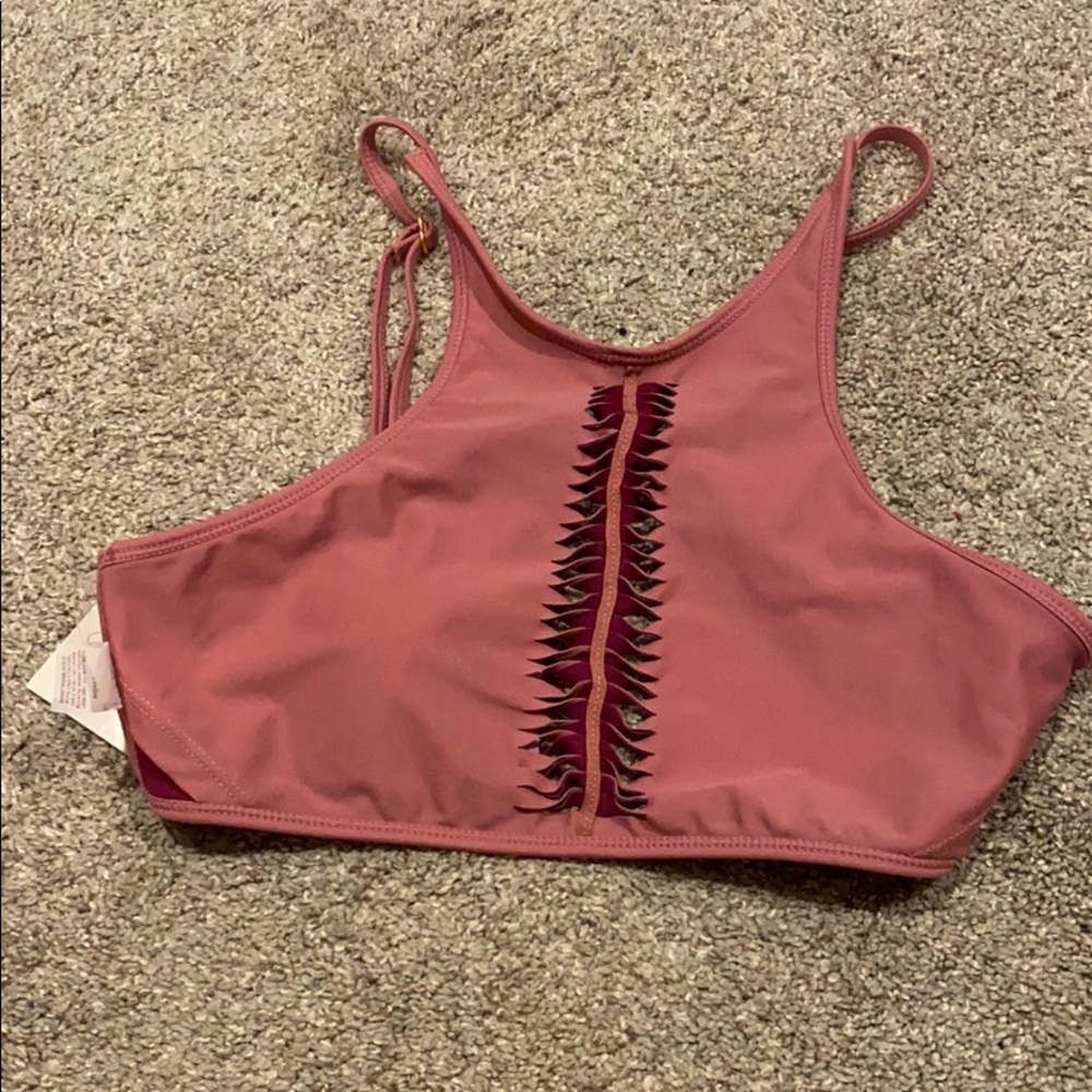 Selling a brand new reversible Kohls swim suit!!